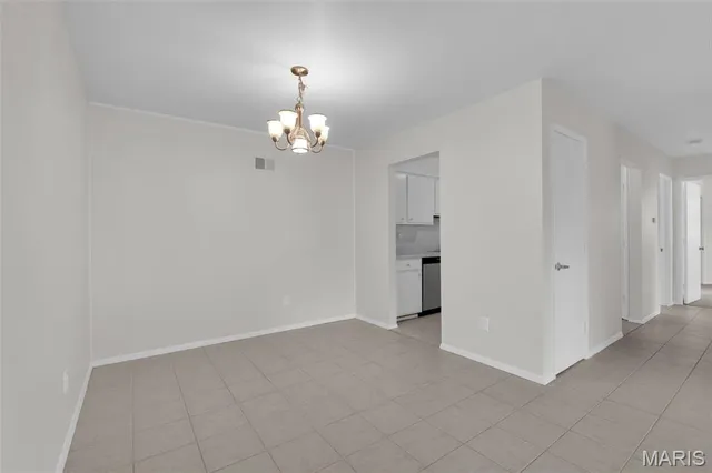 $129,900 | 128 Shadalane Walk, Unit A, Ballwin, MO 63011