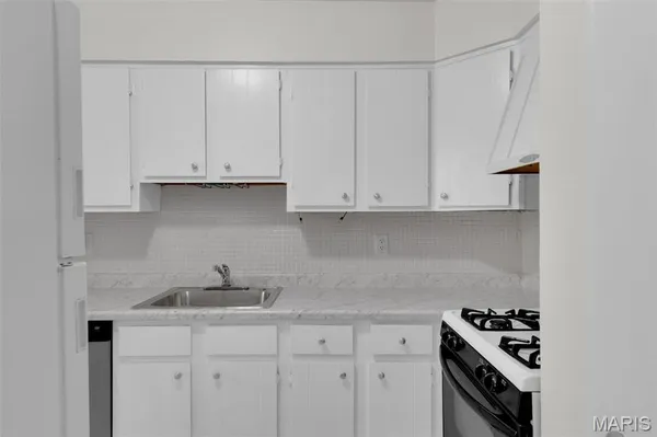 $119,900 | 128 Shadalane Walk, Unit A, Ballwin, MO 63011