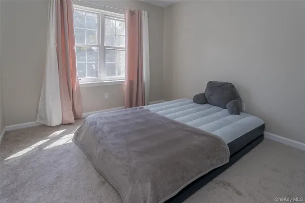 $2,900 | 423 Kings Highway, Warwick, NY 10990