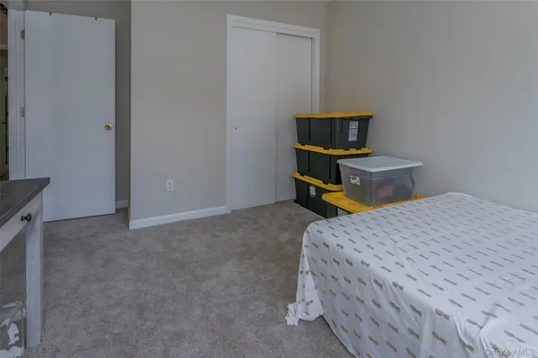 $2,900 | 423 Kings Highway, Warwick, NY 10990