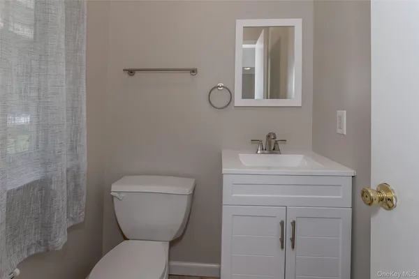 $2,900 | 423 Kings Highway, Warwick, NY 10990