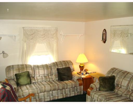 339 Freeport Road Butler, PA 16002 - Photo 4 of 12 Living Room. Living room