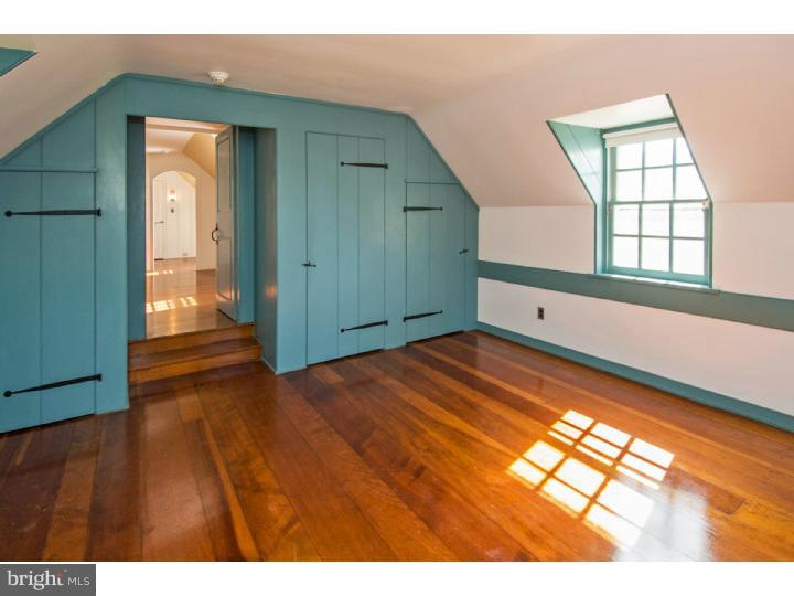 2470 Terwood Road Huntingdon Valley, PA 19006 - Photo 20 of 25 Master Bedroom