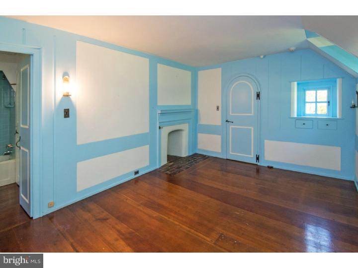 2470 Terwood Road Huntingdon Valley, PA 19006 - Photo 22 of 25 Bedroom
