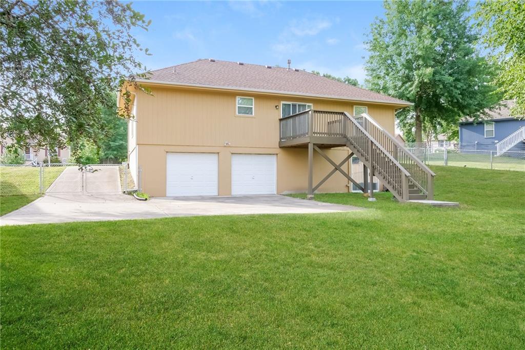 406 Brookside Circle Kearney, MO 64060 - Photo 15 of 17