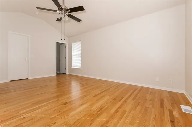 $2,170 | 406 Brookside Circle, Kearney, MO 64060