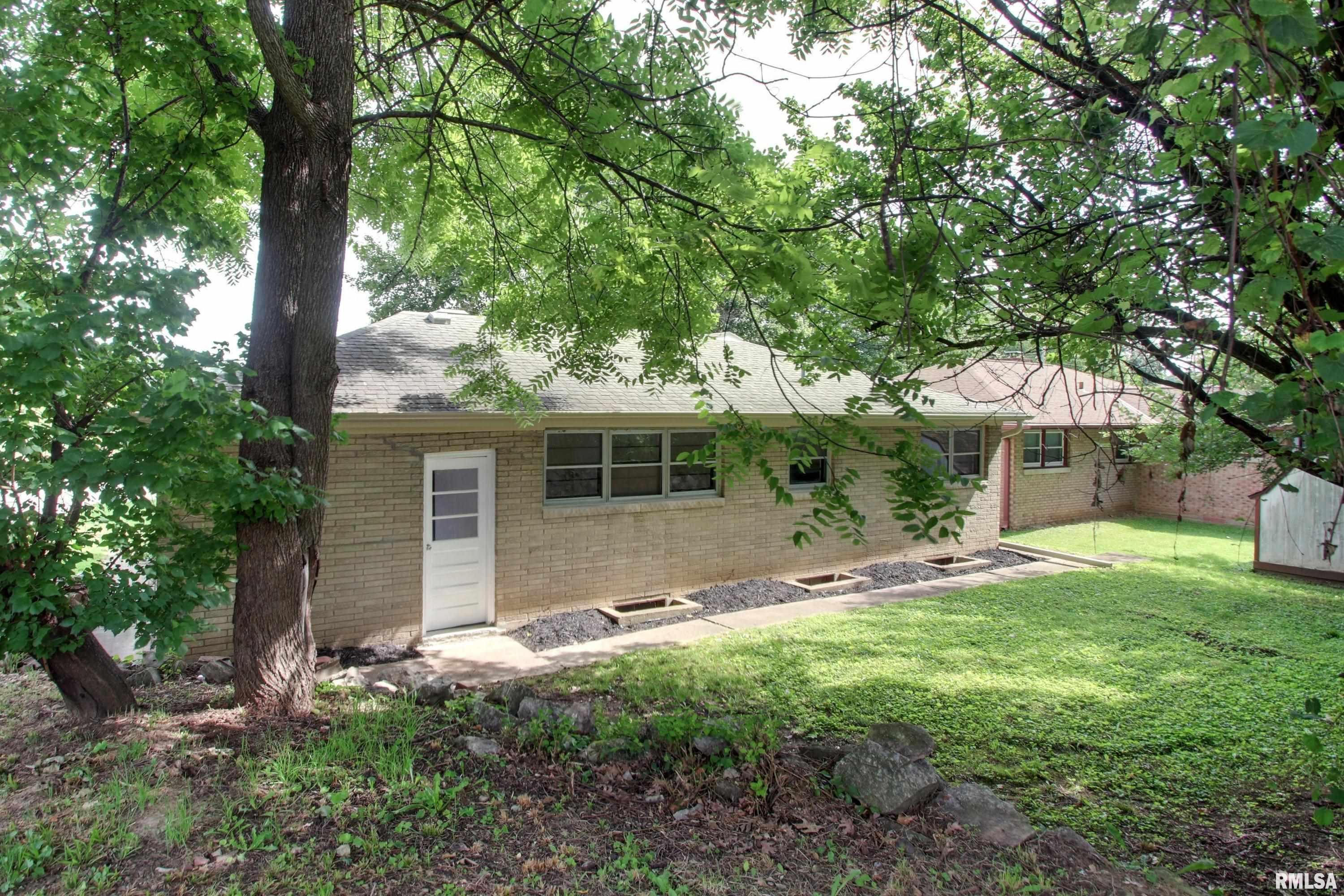 916 Locust Street Quincy, IL 62301 - Photo 21 of 21