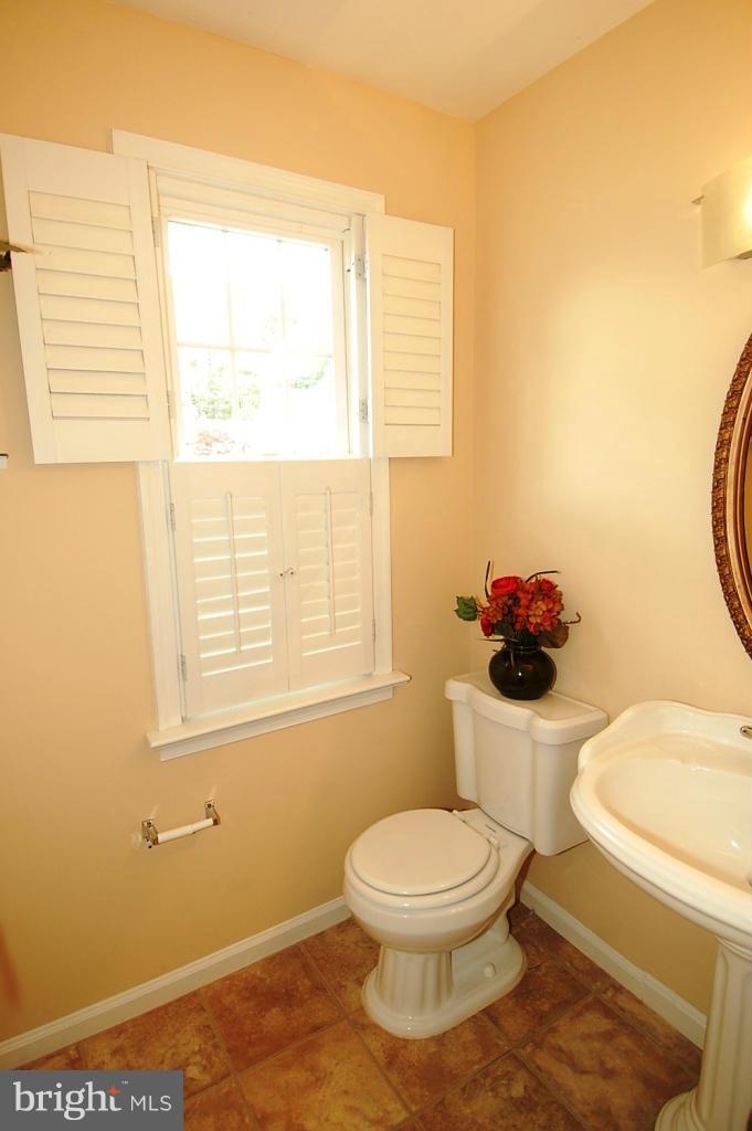 14113 Sturtevant Road Silver Spring, MD 20905 - Photo 4 of 30 Main level powder room