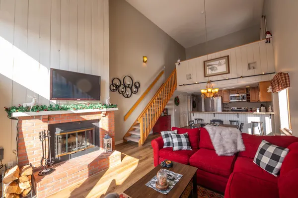 $360,000 | 17 I Snow Tree Lane, Unit LEDGES I, West Dover, VT 05356