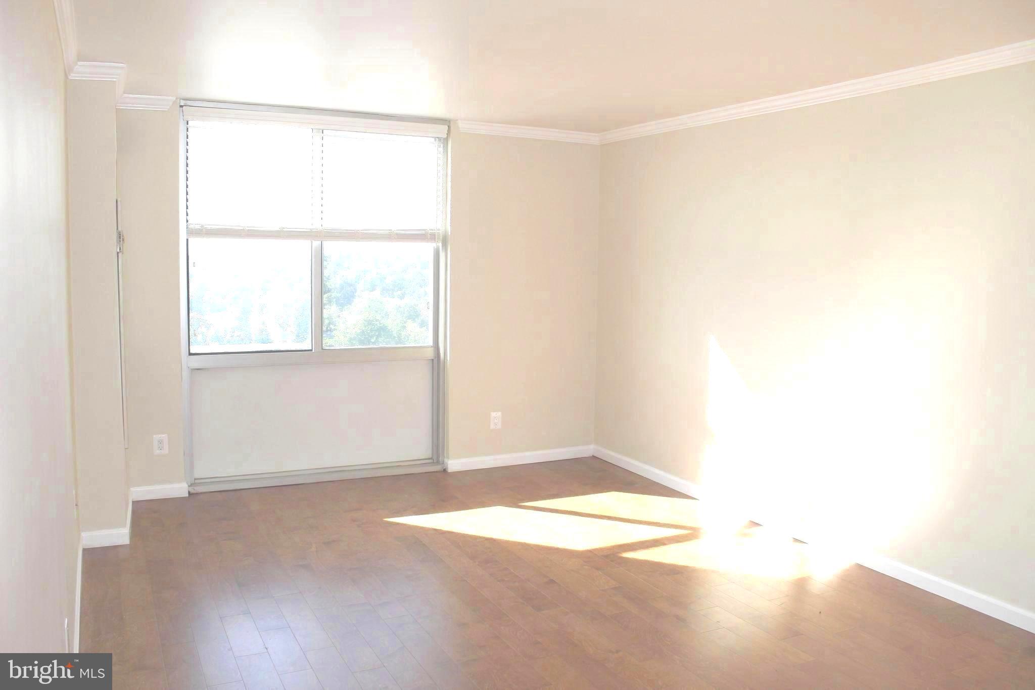 5101 River Road, Unit 1815 Bethesda, MD 20816 - Photo 11 of 35 Master Bedroom