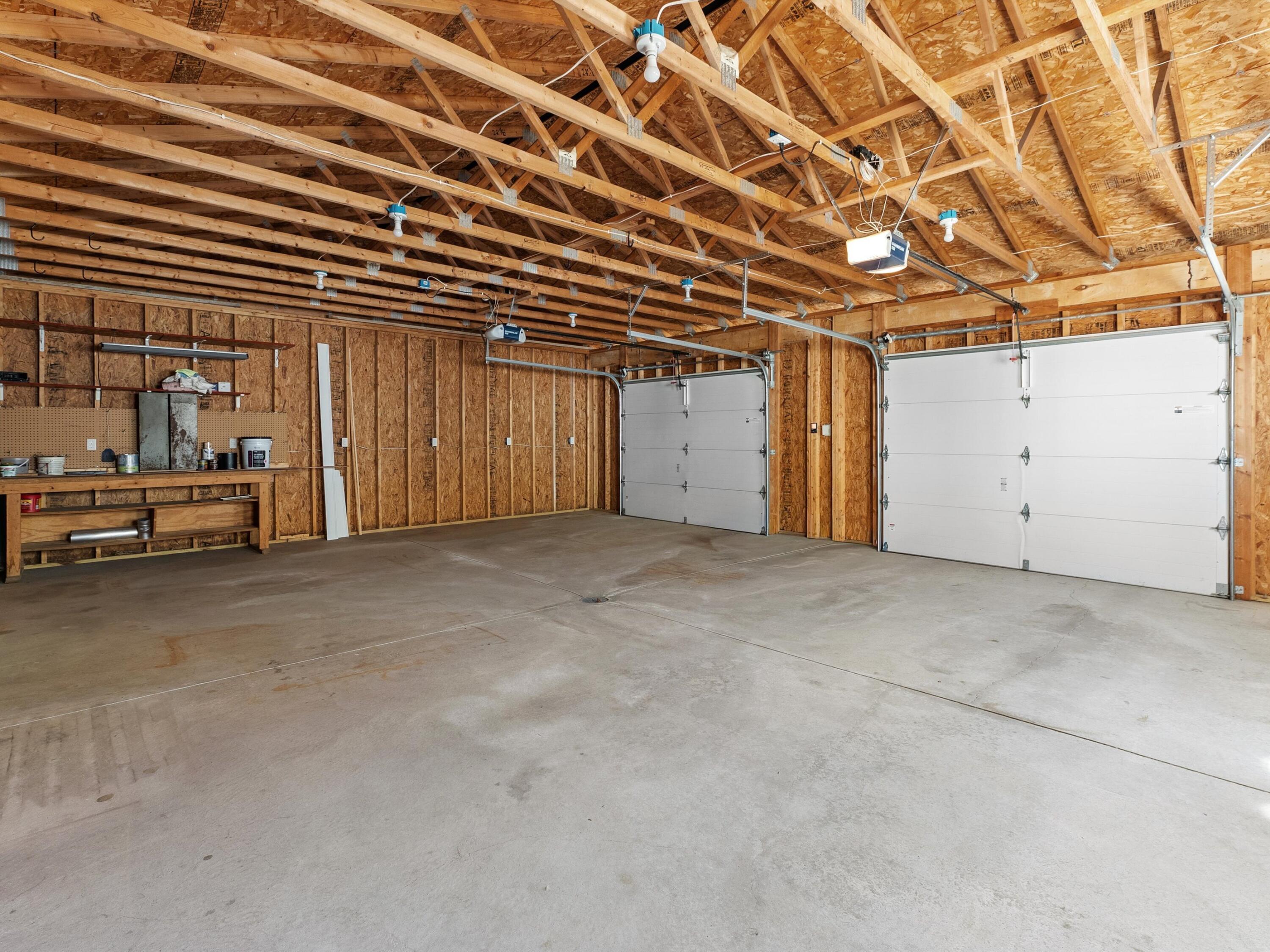 1422 South 35th Street Manitowoc, WI 54220 - Photo 20 of 28 2+ Car Garage