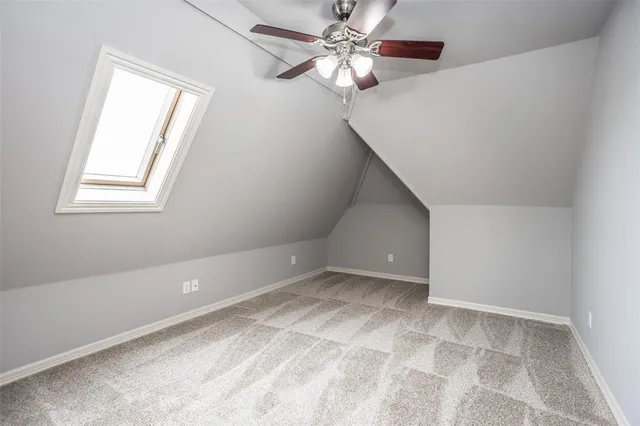 a view of empty room with window