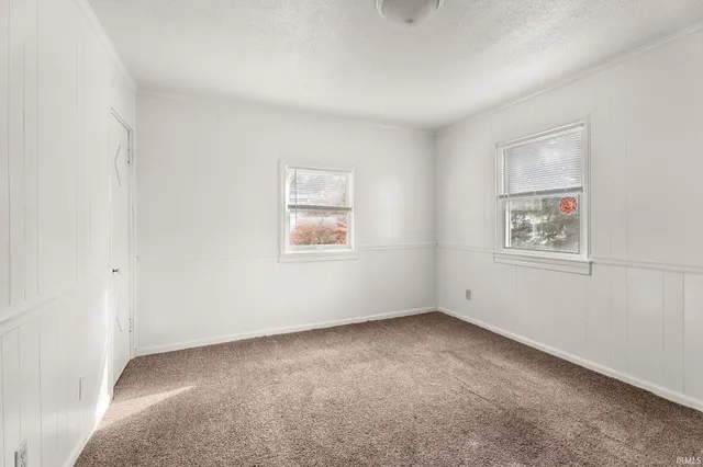 $159,900 | 444 West Fairfax Avenue, Fort Wayne, IN 46807