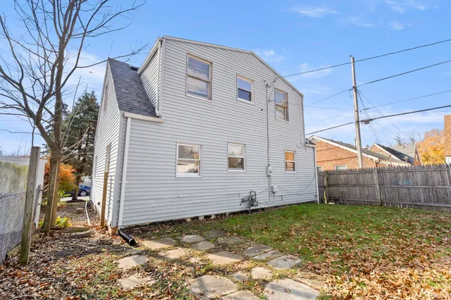 $159,900 | 444 West Fairfax Avenue, Fort Wayne, IN 46807