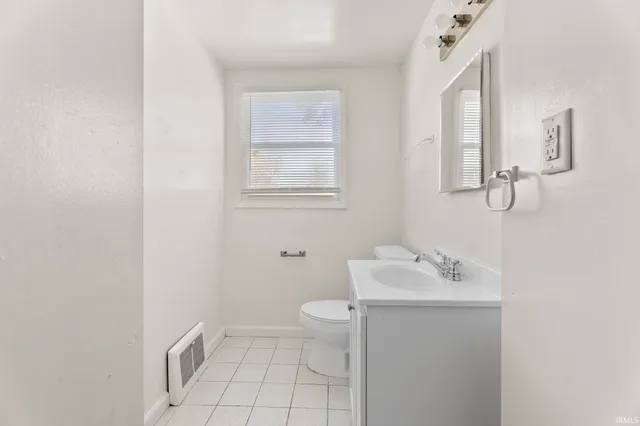 $159,900 | 444 West Fairfax Avenue, Fort Wayne, IN 46807