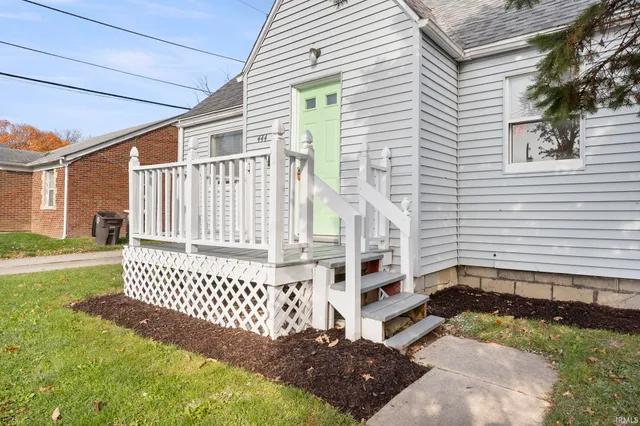 $159,900 | 444 West Fairfax Avenue, Fort Wayne, IN 46807