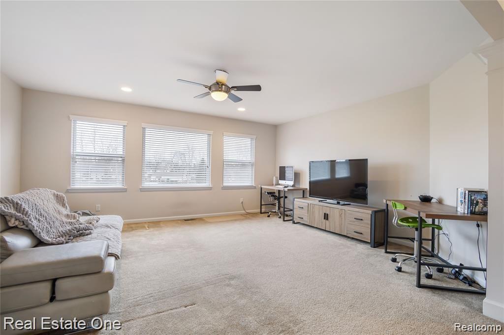 3763 Hogan Circle Rochester Hills, MI 48307 - Photo 29 of 38