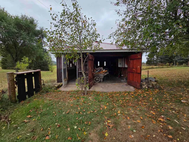 $215,000 | 7610 North Prairie Road, Muscoda, WI 53573