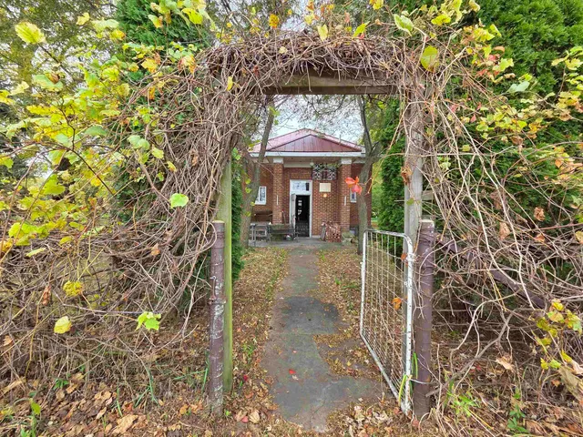 $215,000 | 7610 North Prairie Road, Muscoda, WI 53573