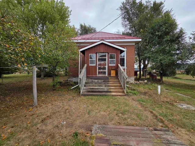 $215,000 | 7610 North Prairie Road, Muscoda, WI 53573