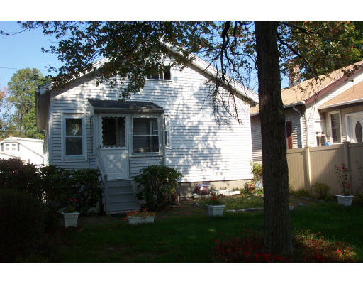 136 Holbrook Road Quincy, MA 02171 - Photo 2 of 7 Gallery Image 2