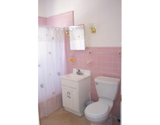 136 Holbrook Road Quincy, MA 02171 - Photo 7 of 7 Gallery Image 7
