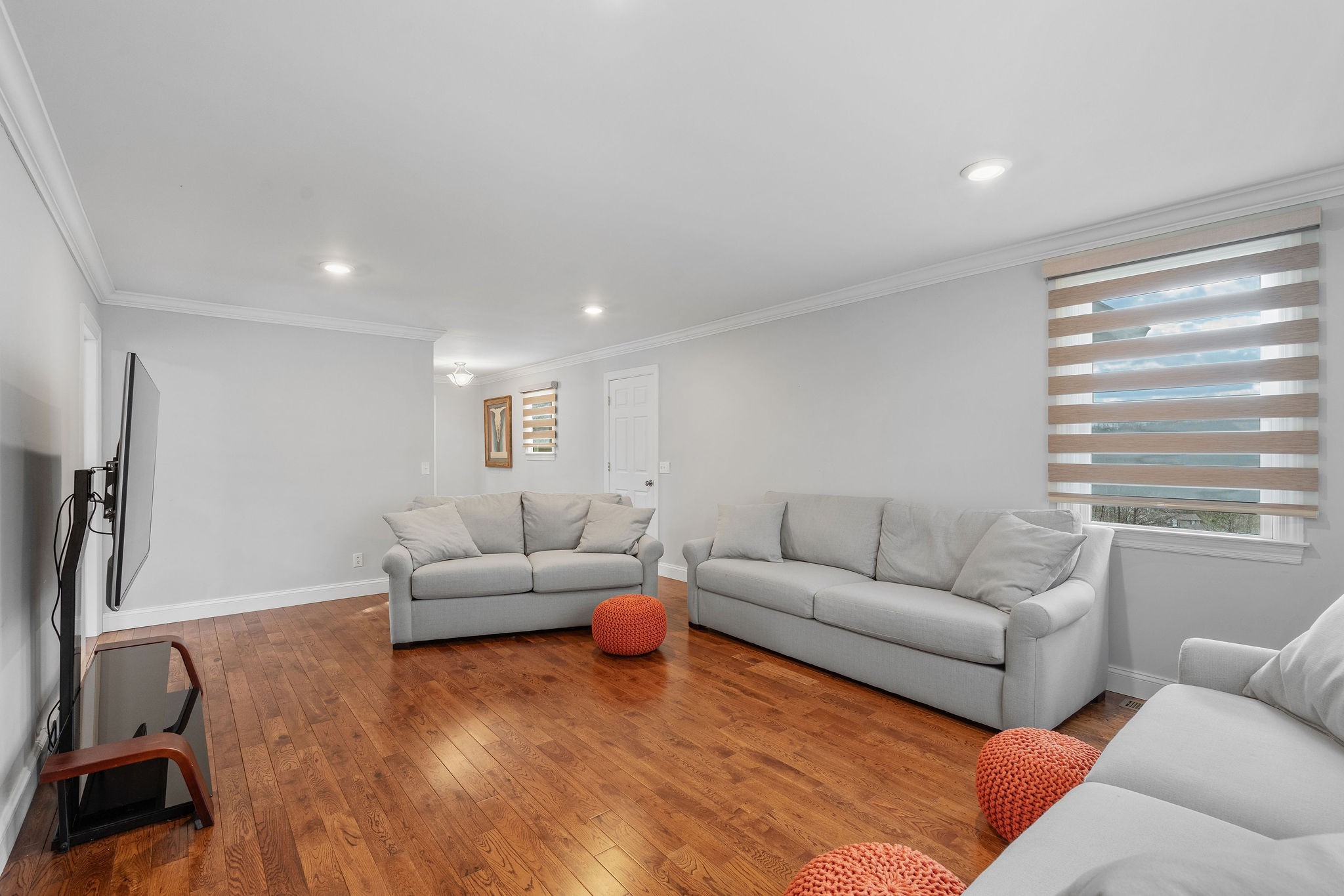 1280 Bold Springs Road McEwen, TN 37101 - Photo 17 of 66 a living room with furniture and a flat screen tv