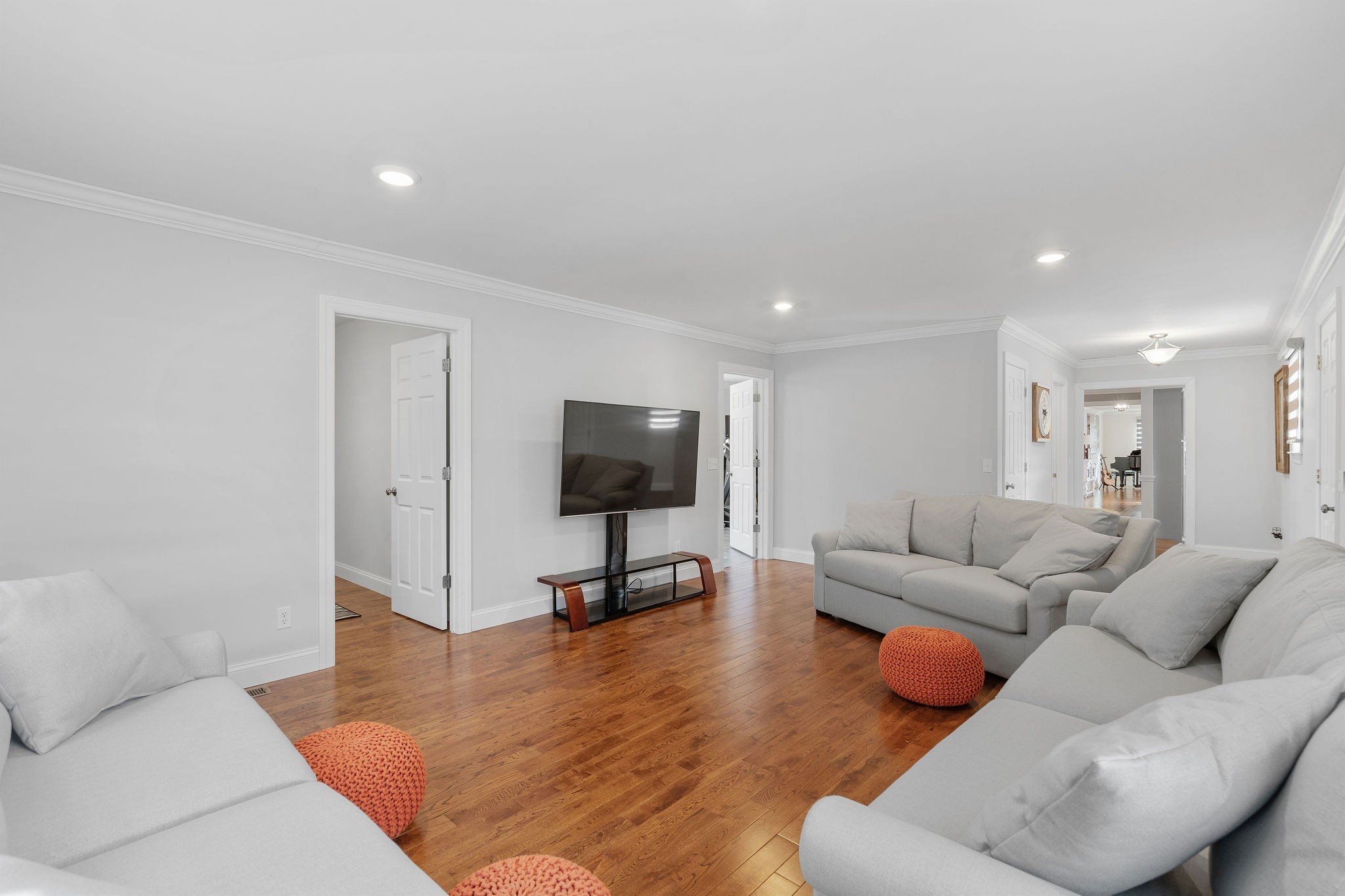 1280 Bold Springs Road McEwen, TN 37101 - Photo 19 of 66 a living room with furniture and a flat screen tv