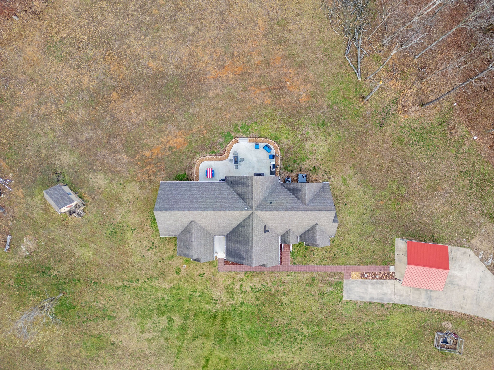 1280 Bold Springs Road McEwen, TN 37101 - Photo 50 of 66 a front view of a house with a yard