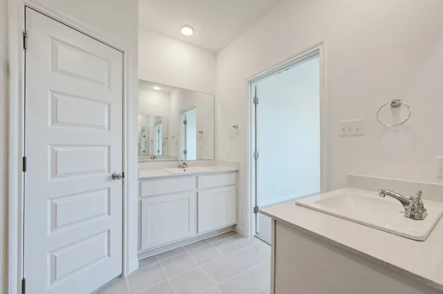 $286,900 | 270 Bendecido Loop, Elgin, TX 78621