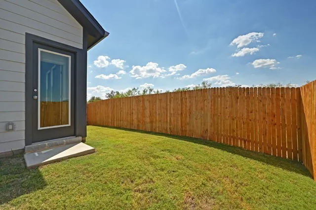 $286,900 | 270 Bendecido Loop, Elgin, TX 78621