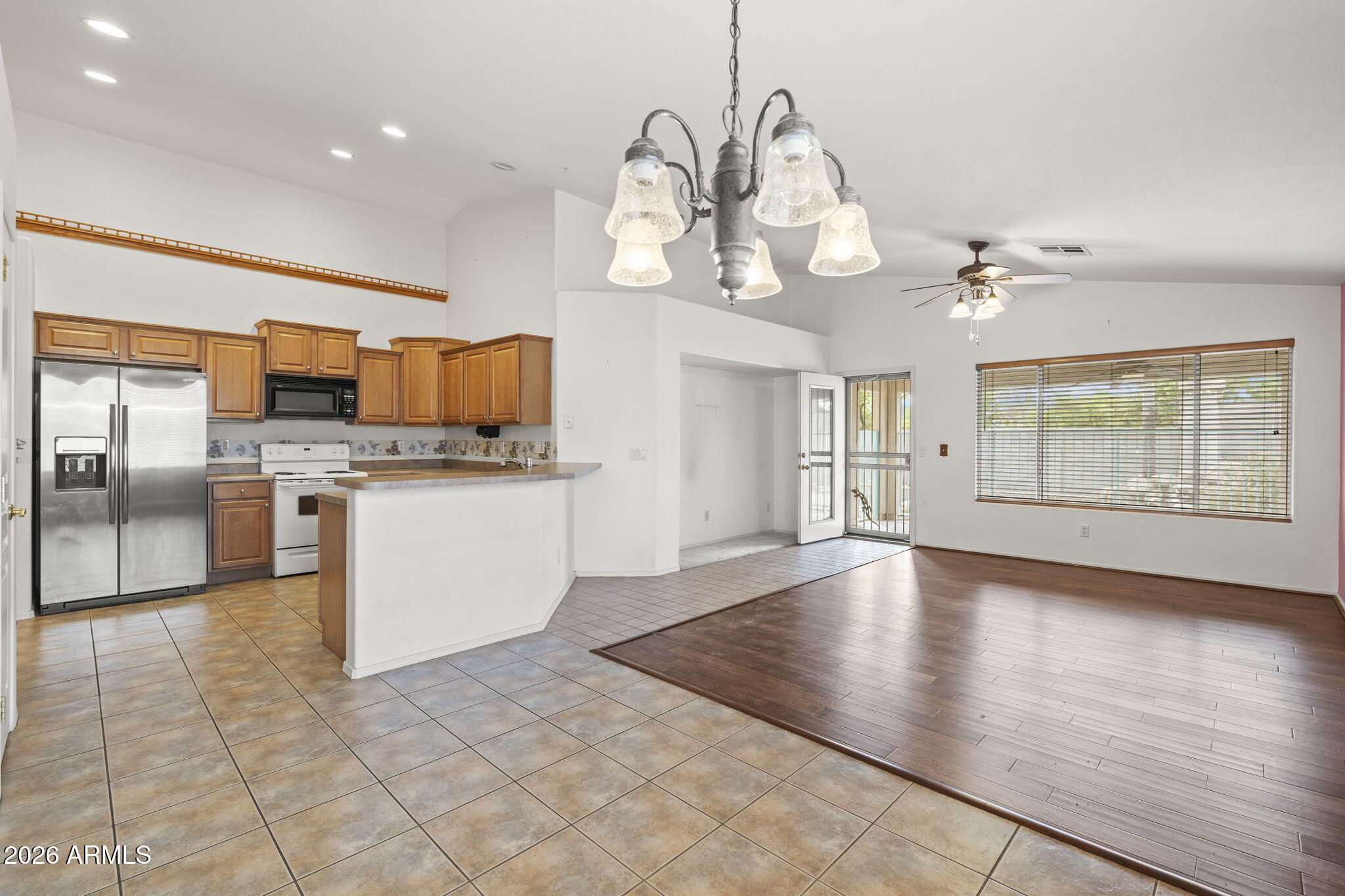 2054 South Marble Street Gilbert, AZ 85295 - Photo 9 of 28 2054 S Marble St