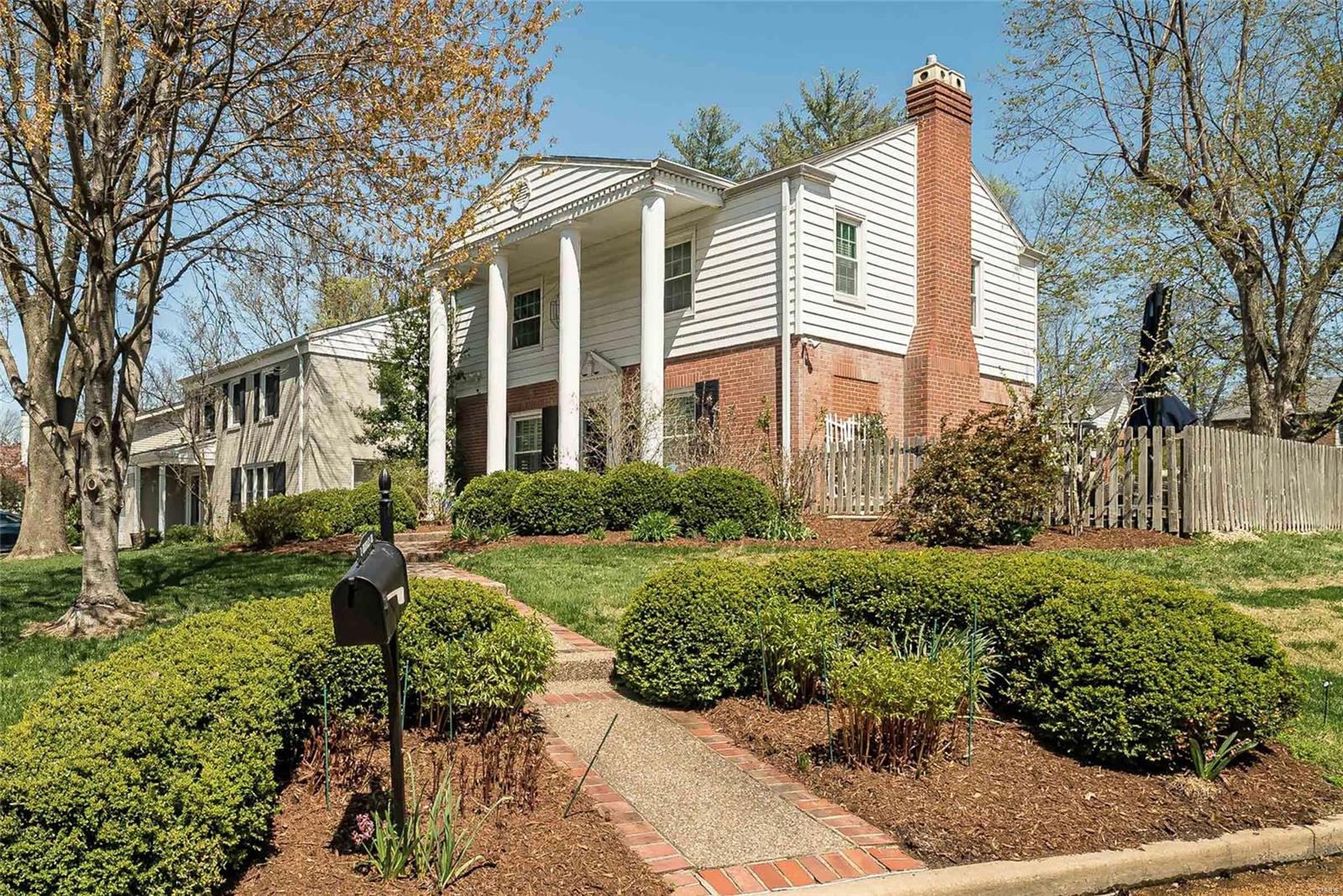 2 Highgate Road Olivette, MO 63132 - Photo 4 of 43 Gallery Image 4