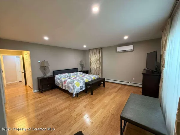 $649,000 | 717 North Abington Road, Clarks Summit, PA 18411