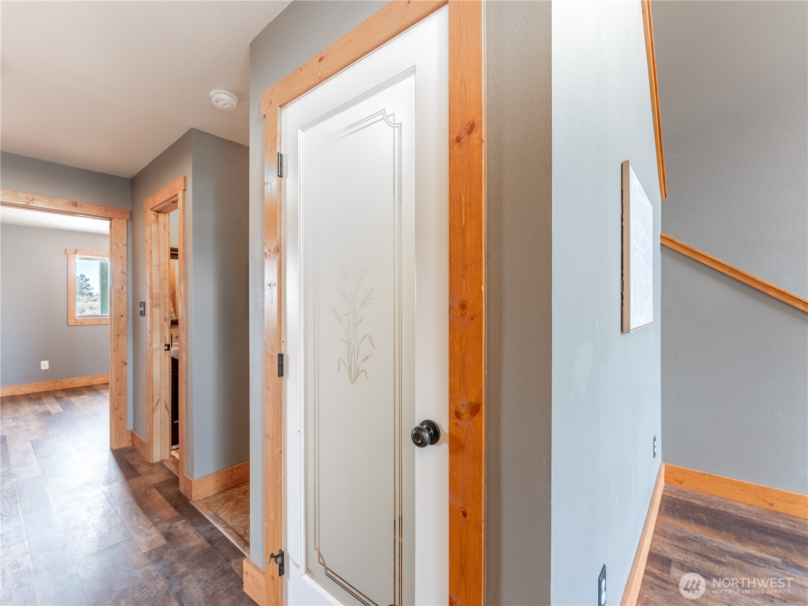 117 Hummingbird Road East Wenatchee, WA 98802 - Photo 14 of 40 a view of a bedroom from a hallway