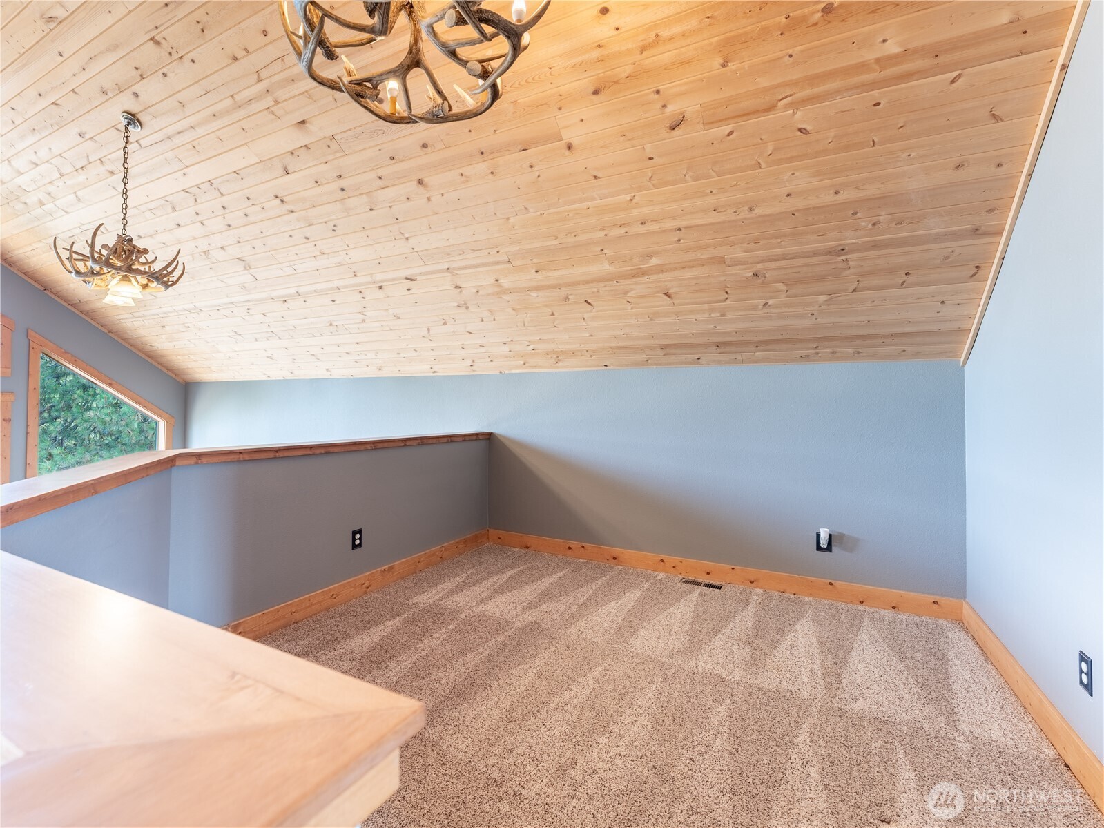 117 Hummingbird Road East Wenatchee, WA 98802 - Photo 23 of 40 a view of a room with an empty space