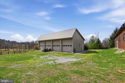 $2,899,000 | 16076 Berlin Turnpike, Purcellville, VA 20132