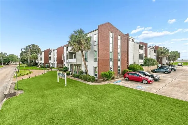 $110,000 | 1161 Lake Avenue, Unit 222, Metairie, LA 70005