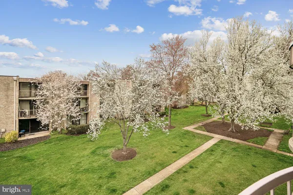 $192,500 | 3316 Huntley Square Drive, Unit A1, Temple Hills, MD 20748
