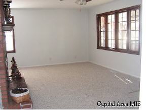 3320 Saxony Road Springfield, IL 62703 - Photo 8 of 9