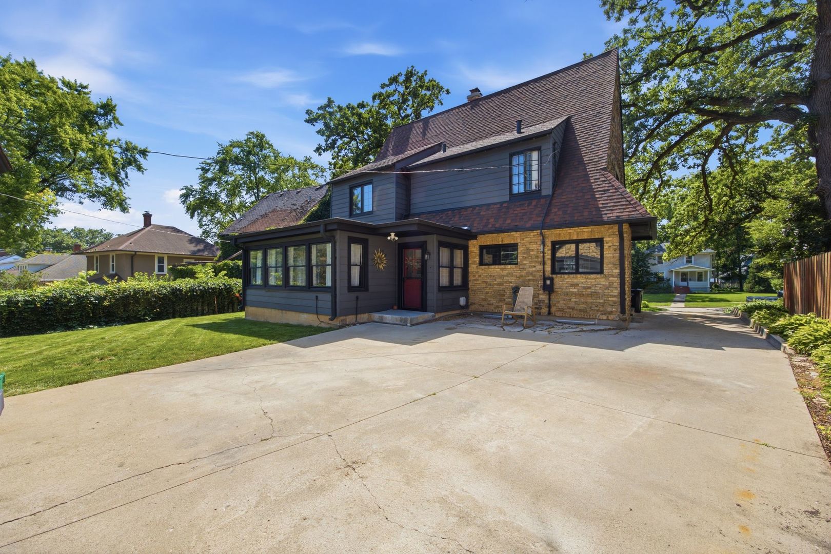 41 Hamilton Avenue Elgin, IL 60123 - Photo 2 of 65