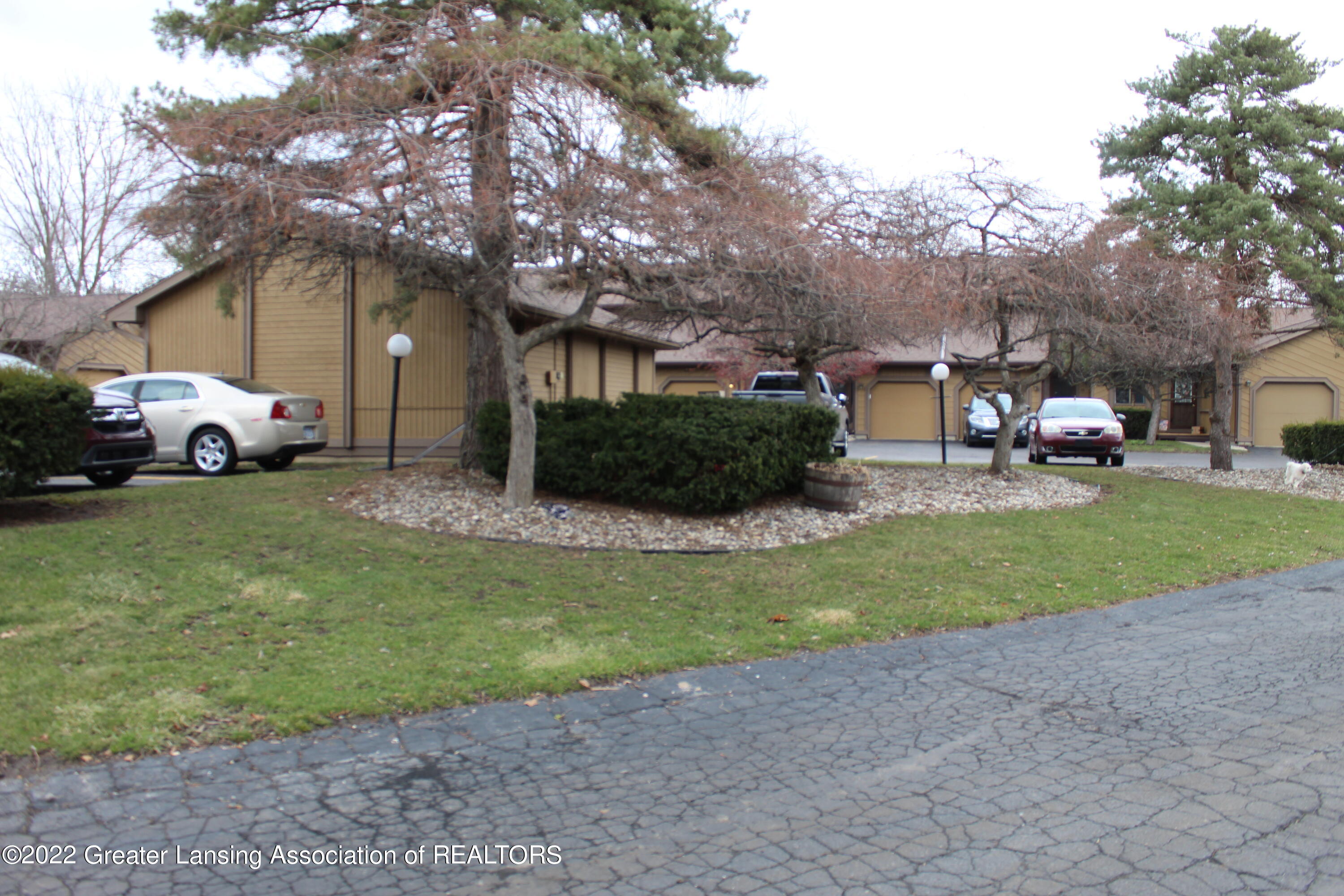 4360 Holt Road, Unit 7 Holt, MI 48842 - Photo 2 of 35 2