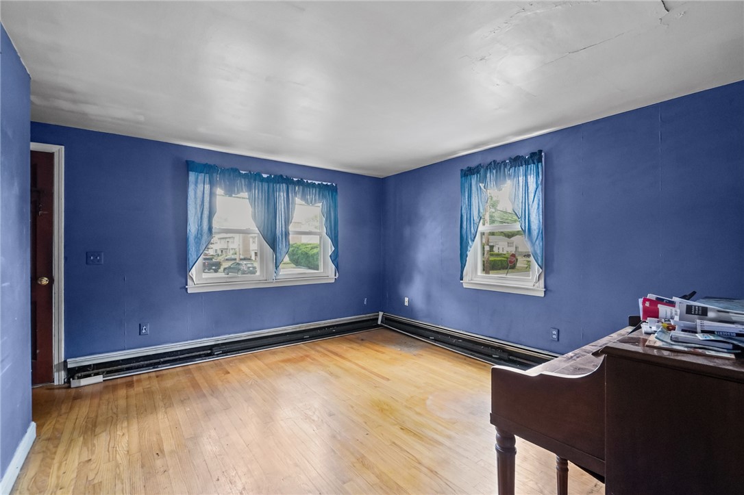 119 Rounds Avenue East Providence, RI 02915 - Photo 4 of 21