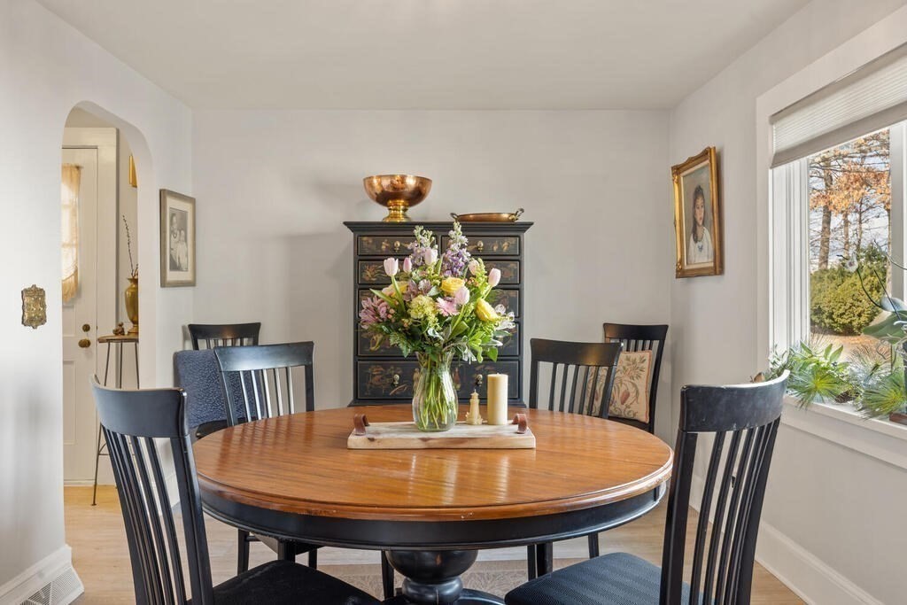 6 Porter Road North Reading, MA 01864 - Photo 7 of 38 Gallery Image 7