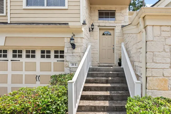 $212,000 | 13600 Breton Ridge Street, Unit 25E, Houston, TX 77070