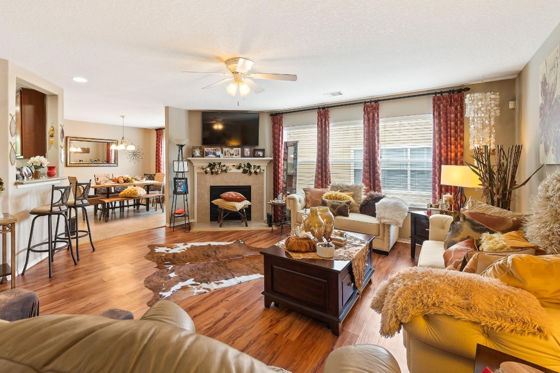13600 Breton Ridge Street, Unit 25E Houston, TX 77070 - Photo 8 of 39 a living room with furniture large window and outdoor view