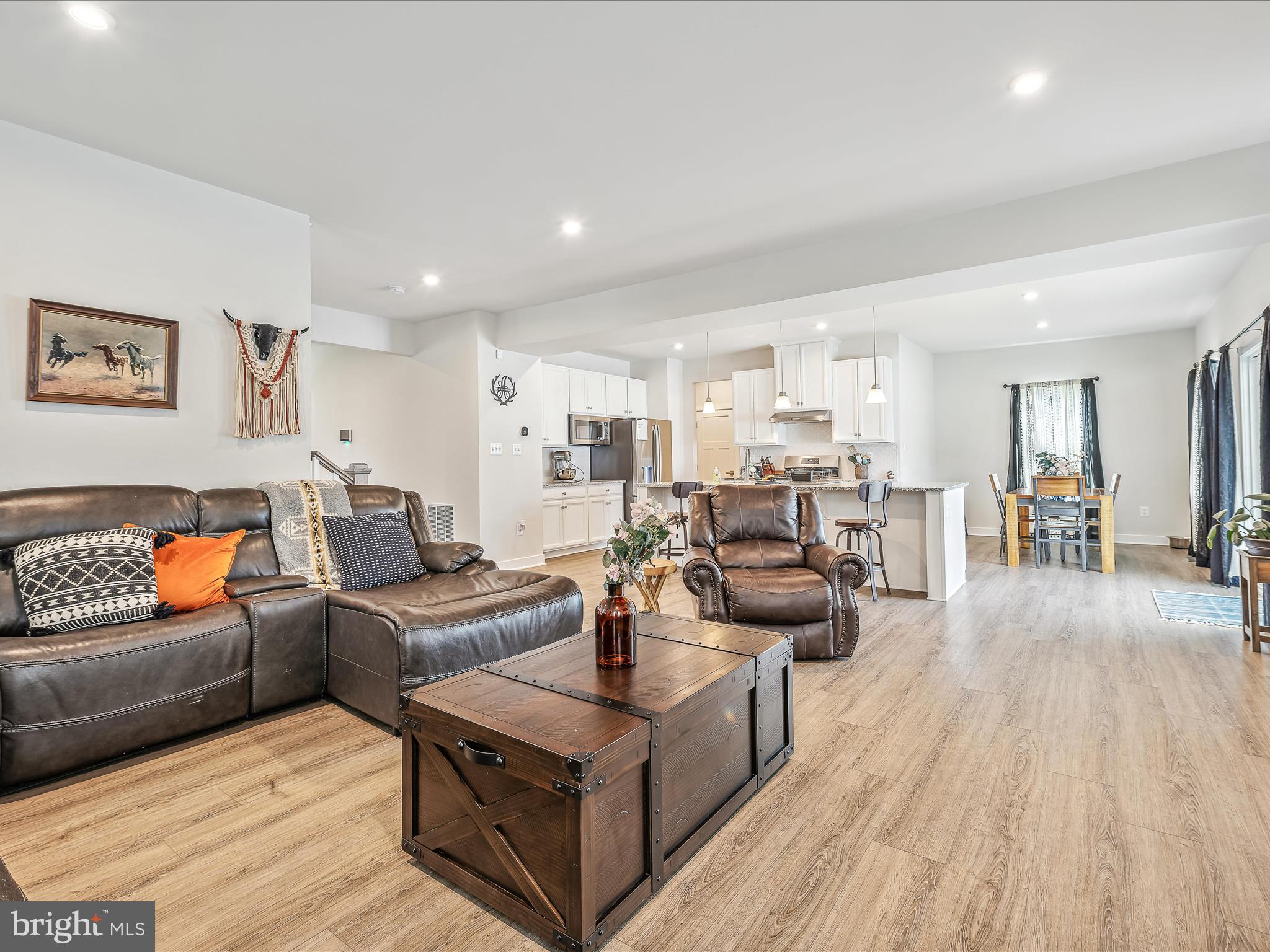 472 Rushbrook Road Martinsburg, WV 25403 - Photo 8 of 48 Family Room to Kitchen
