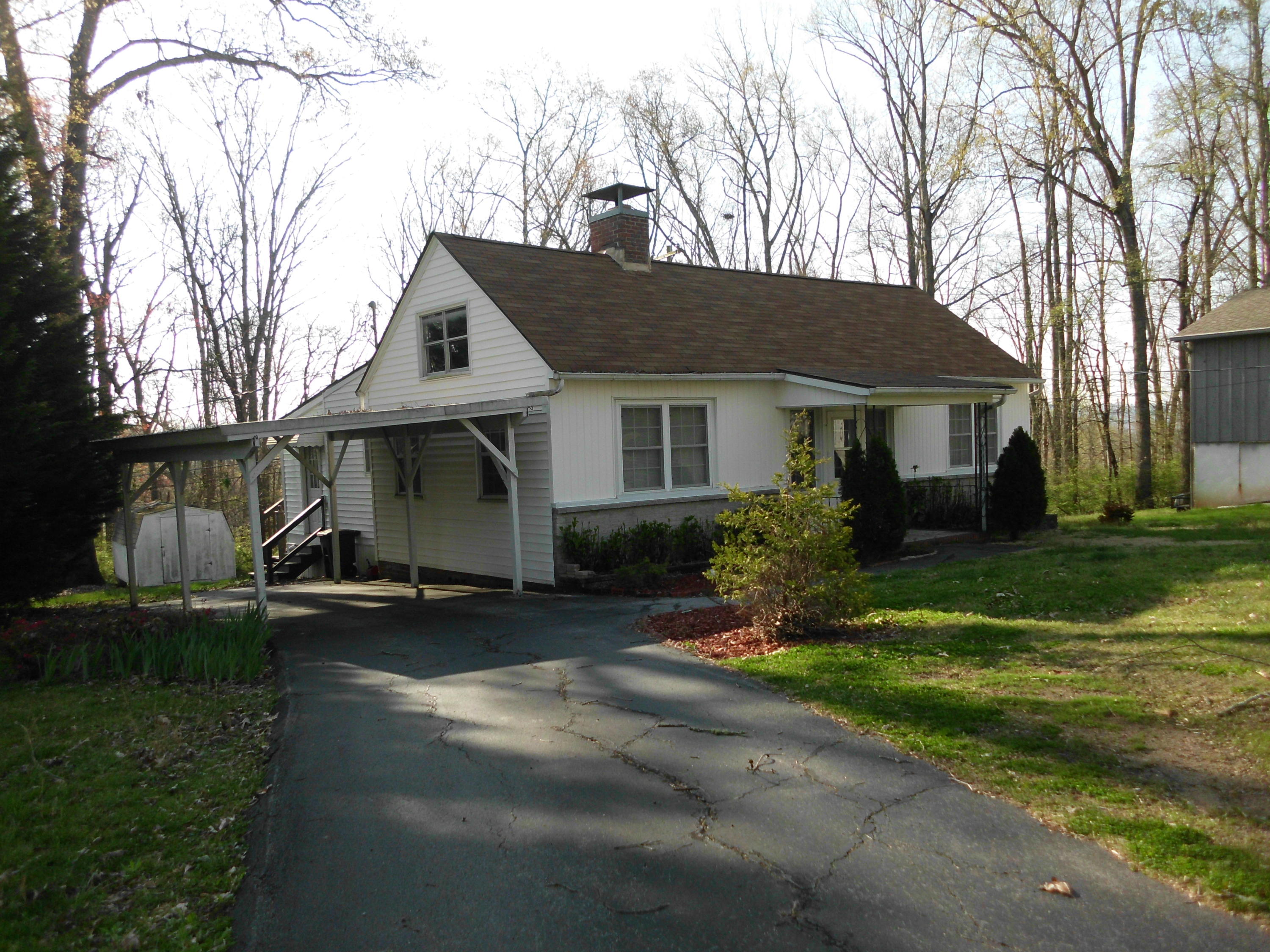 69 Pine Road Norris, TN 37828 - Photo 2 of 26 SANY1271