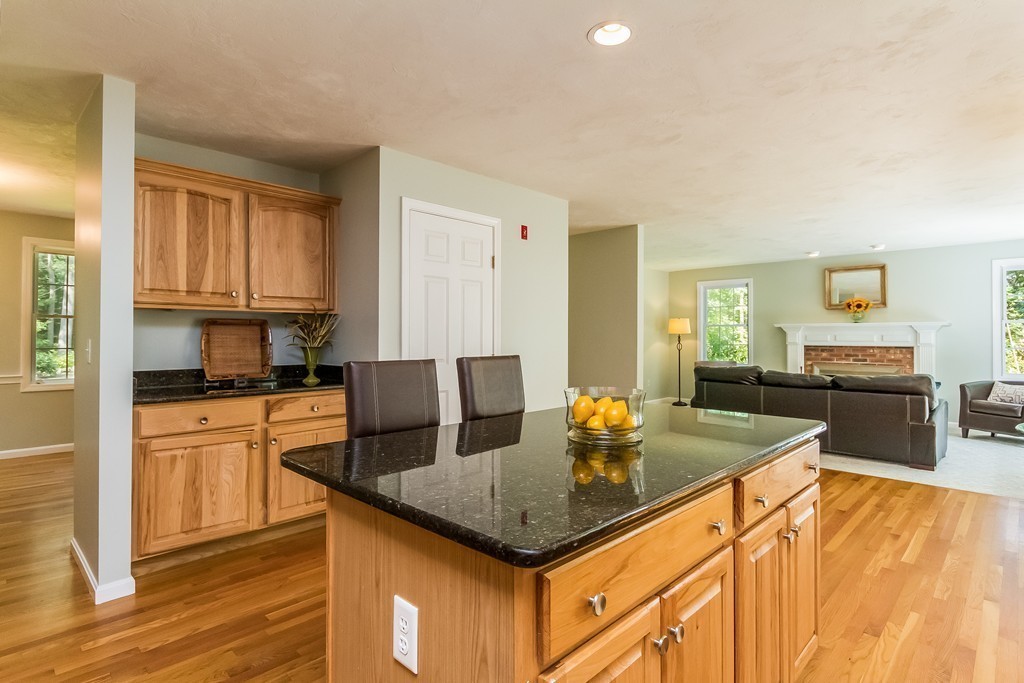 29 Acton Road Westford, MA 01886 - Photo 7 of 30 Gallery Image 7