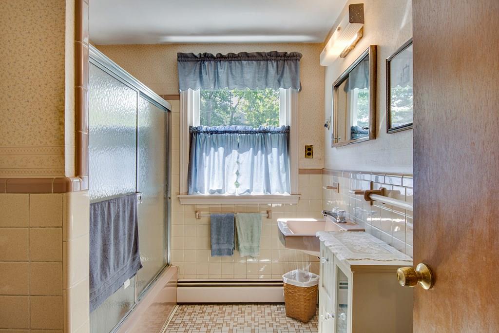 29 Oak Hill Road Needham, MA 02492 - Photo 18 of 27